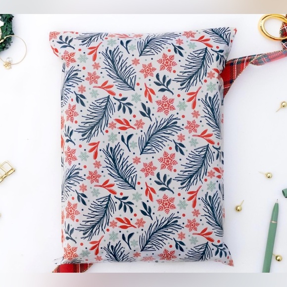 Other - Snowflake 20 Poly Mailers 10X13 *Buy Now Price*